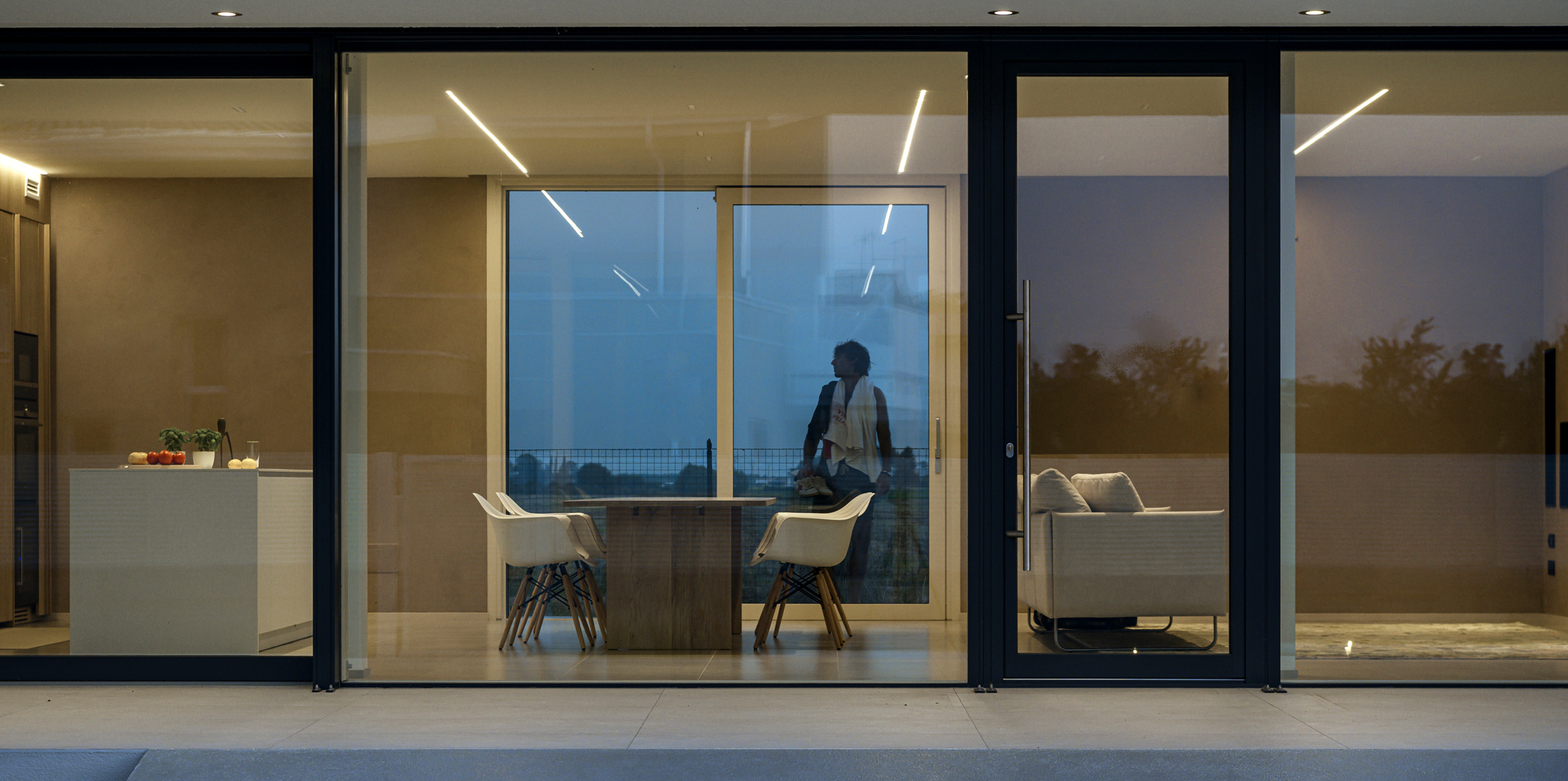 S.E. House